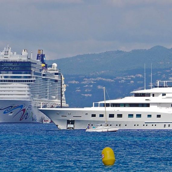 Cannes limo & transportation services yachting festival