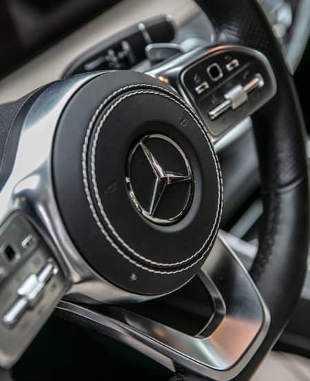 | Airport transfer chauffeur service France long-distance chauffeur transfer