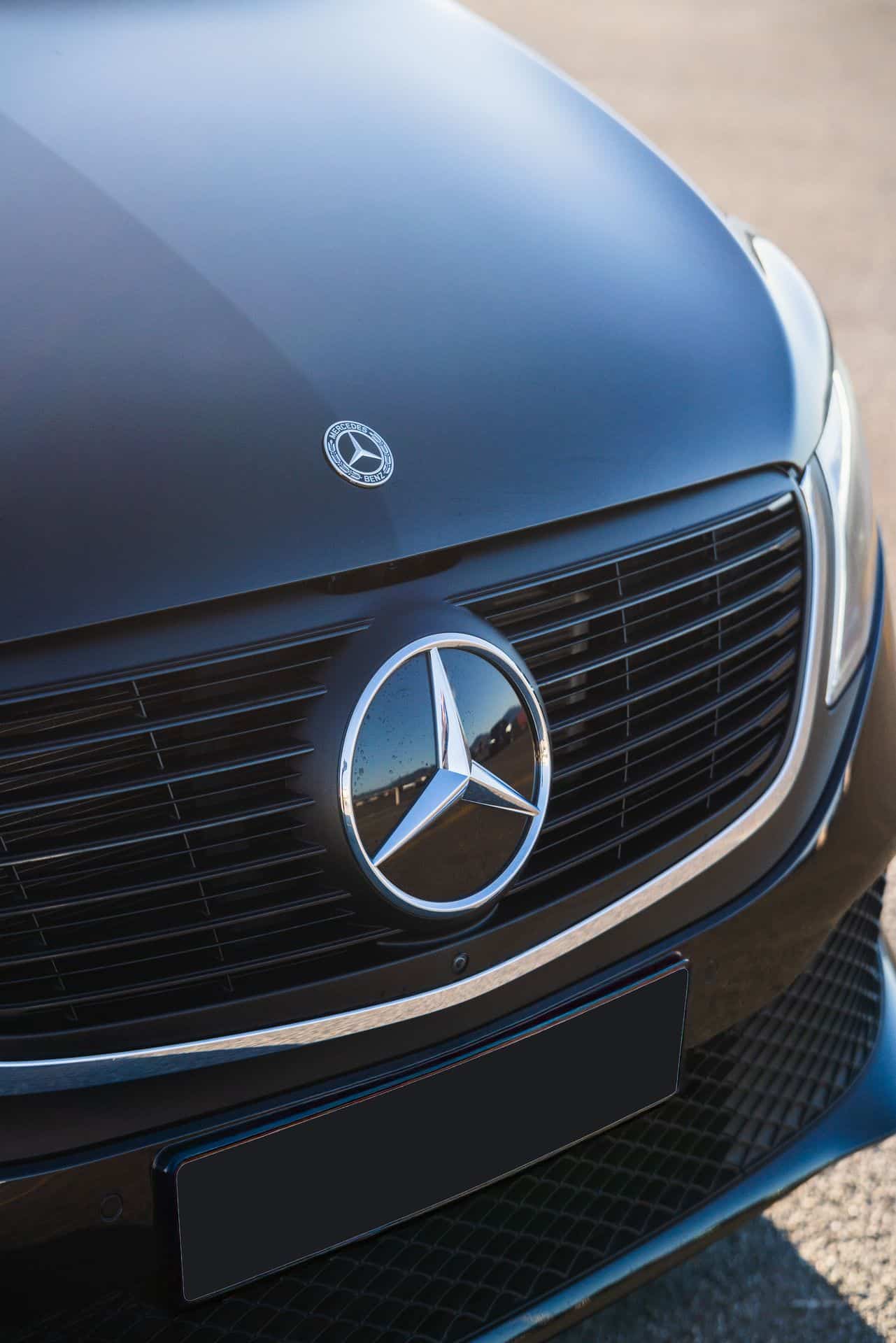 Electric Mercedes EQV Minivan | Chauffeur service