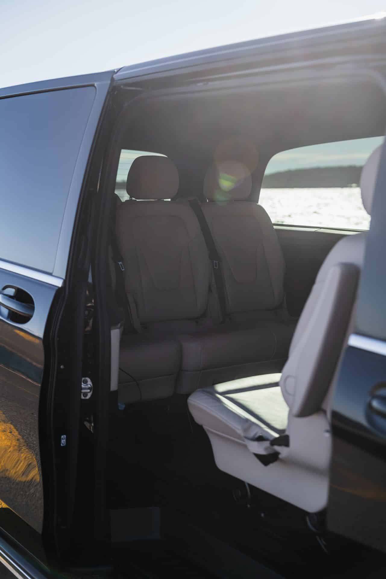 Mercedes V Class | Chauffeur Côte d'Azur | Kingdom Limousines