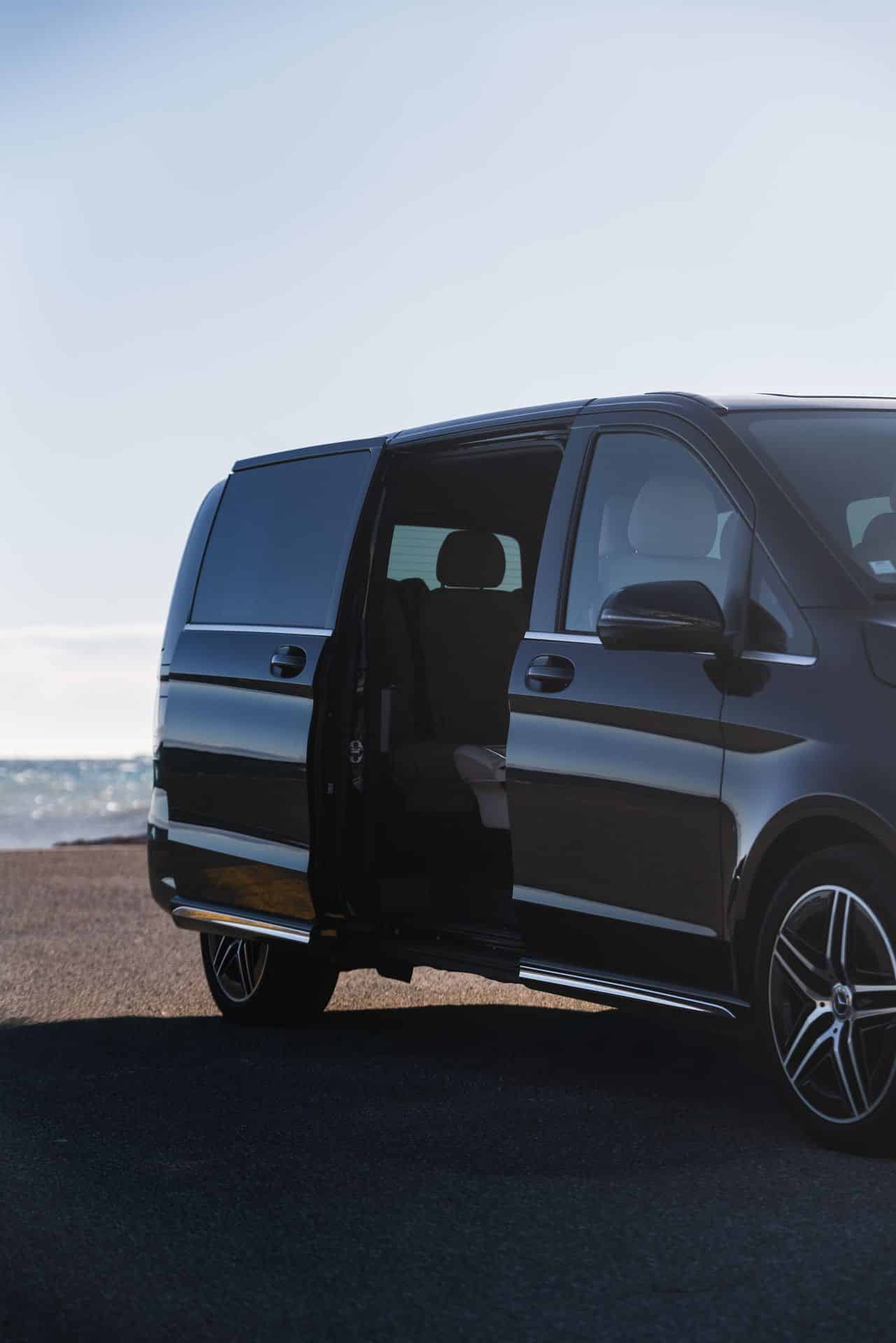 Mercedes V Class | Chauffeur Côte d'Azur | Kingdom Limousines