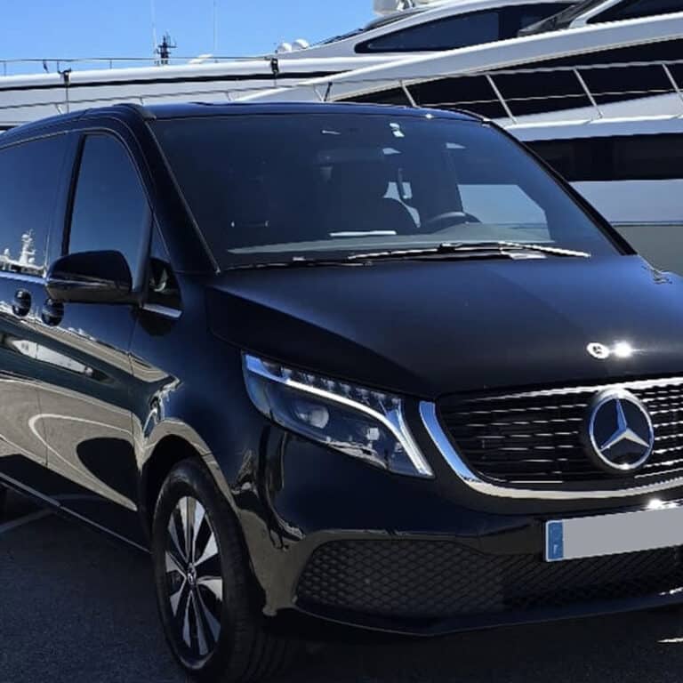 Electric Mercedes EQV 300 Minivan | Chauffeur service