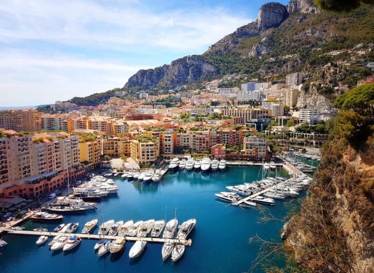 Mareterra-Monaco-luxury-eco-neighbourhood-and-innovation-by-the-sea