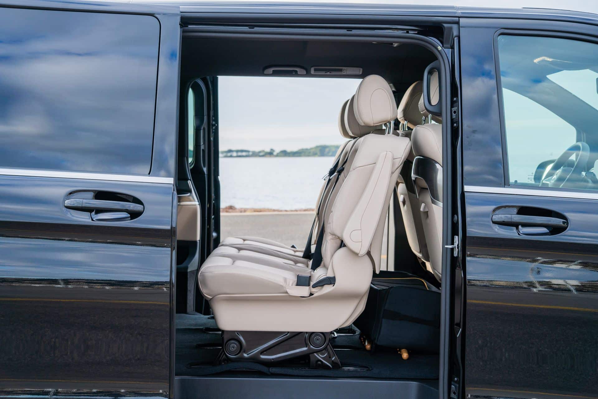 Mercedes V Class EXCLUSIVE Chauffeur Service | Kingdom Limousines
