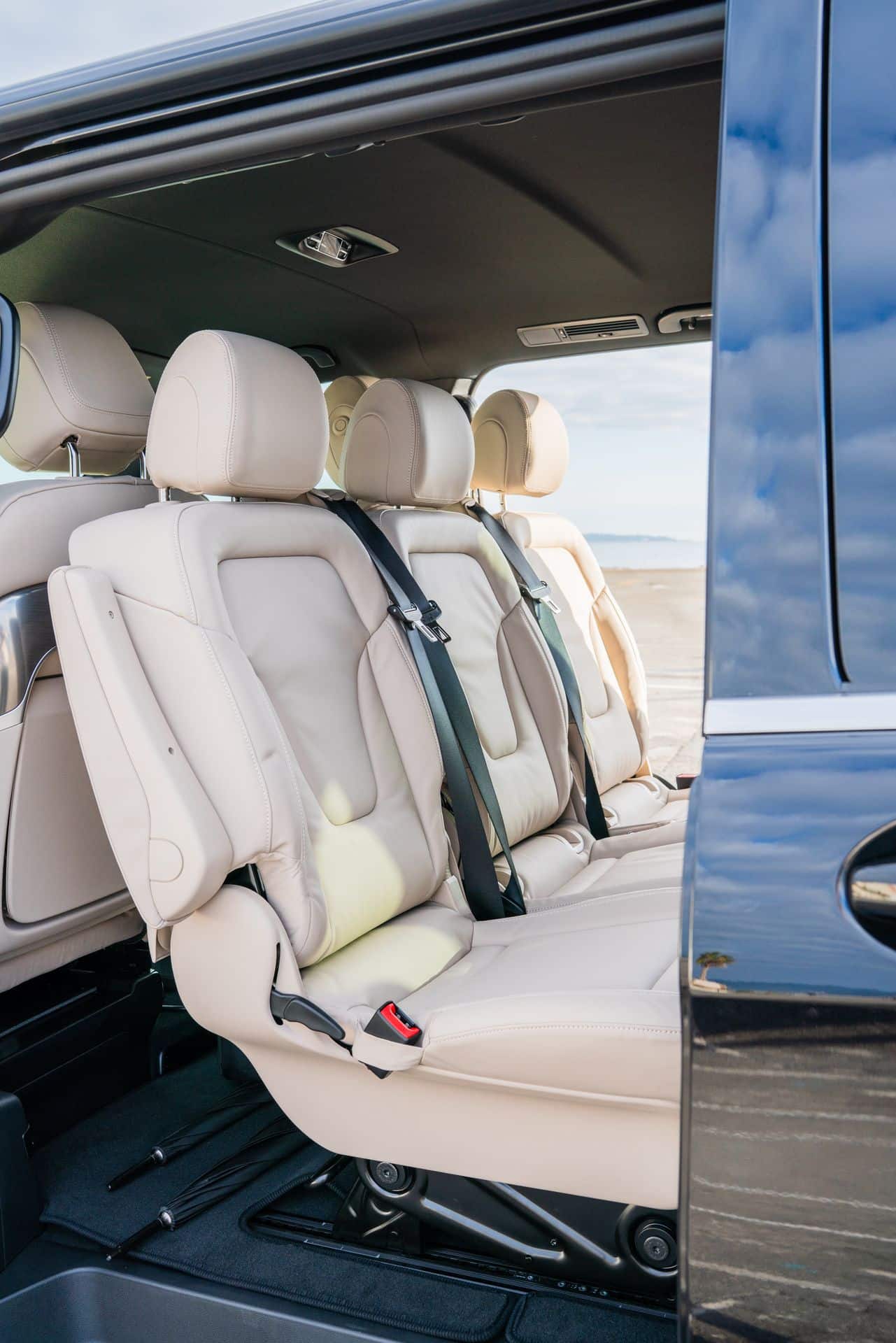 Mercedes V Class EXCLUSIVE Chauffeur Service | Kingdom Limousines