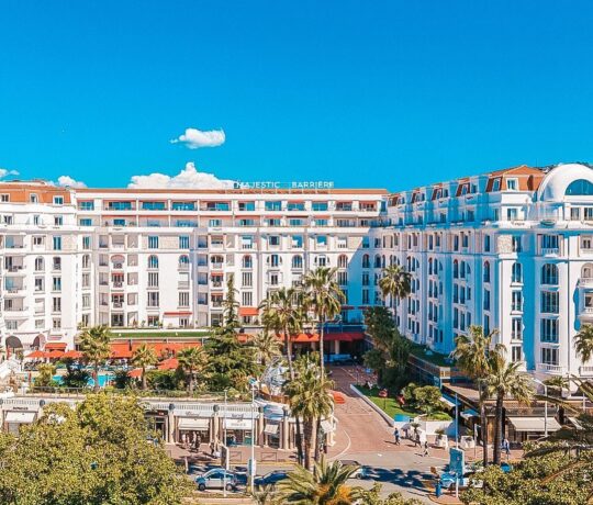 Majestic-Barrière-private-beach-where-refined-Riviera-days-unfold