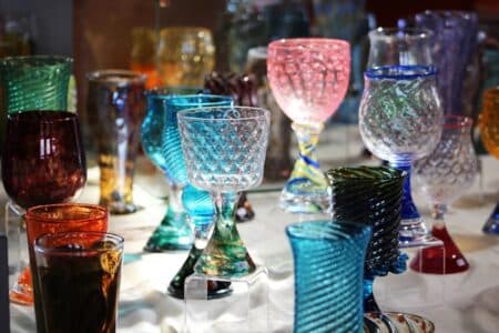 Visite el museo y el taller