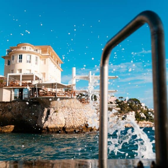Le-plongeoir-Nice
